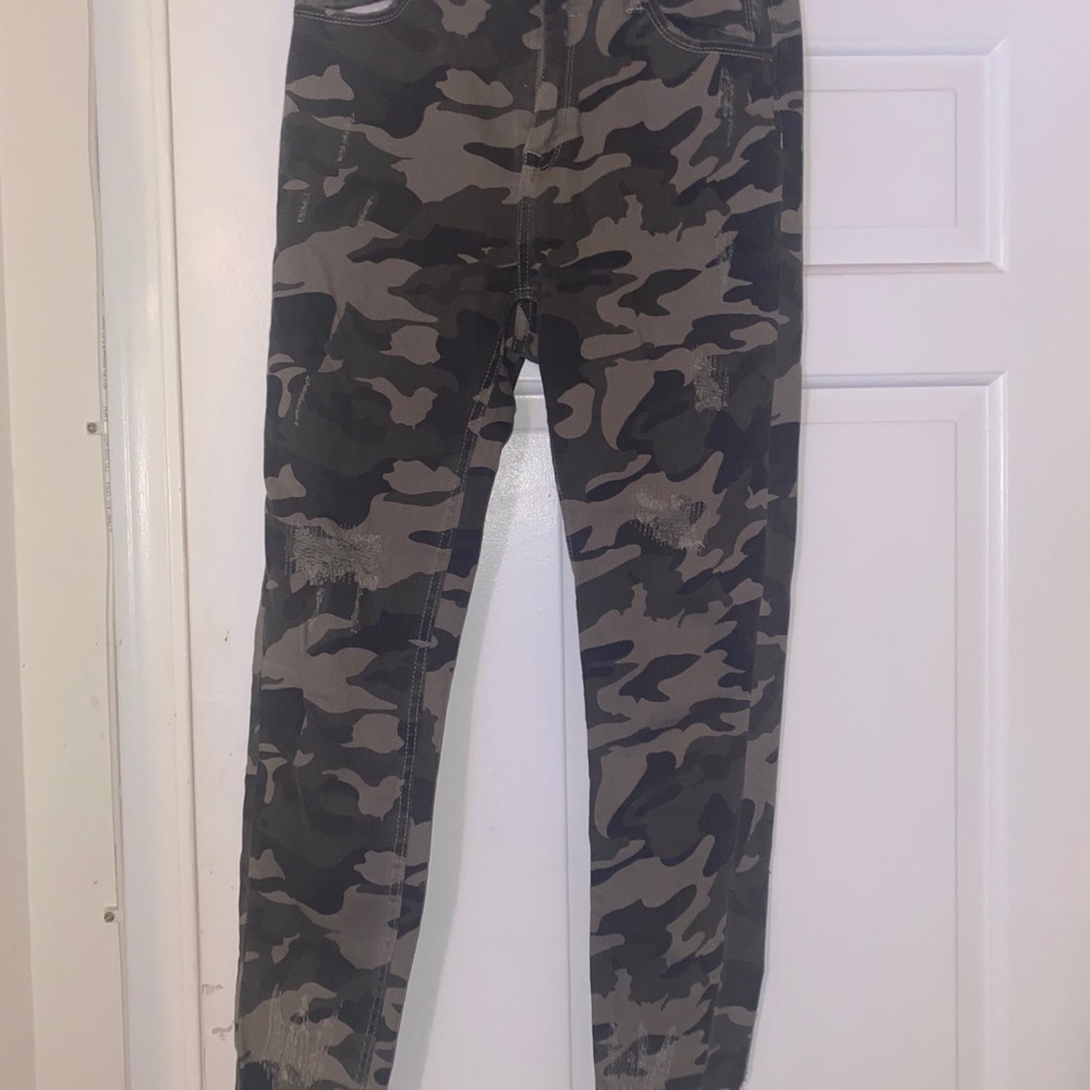 Fashion Nova Camo ripped jeans